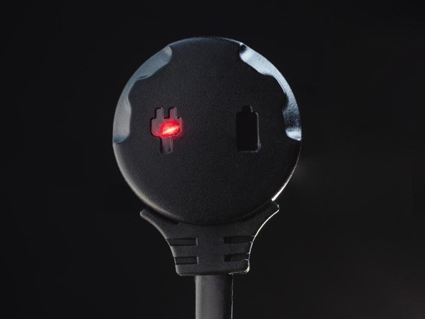 Магнитное зарядное устройство Armytek AMC-02